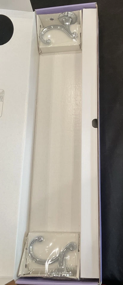 Toallero Jengibre 24" con Ganchos Cromo Pulido Circe 2703H/26 W12 Sólido Foto 2 de 4