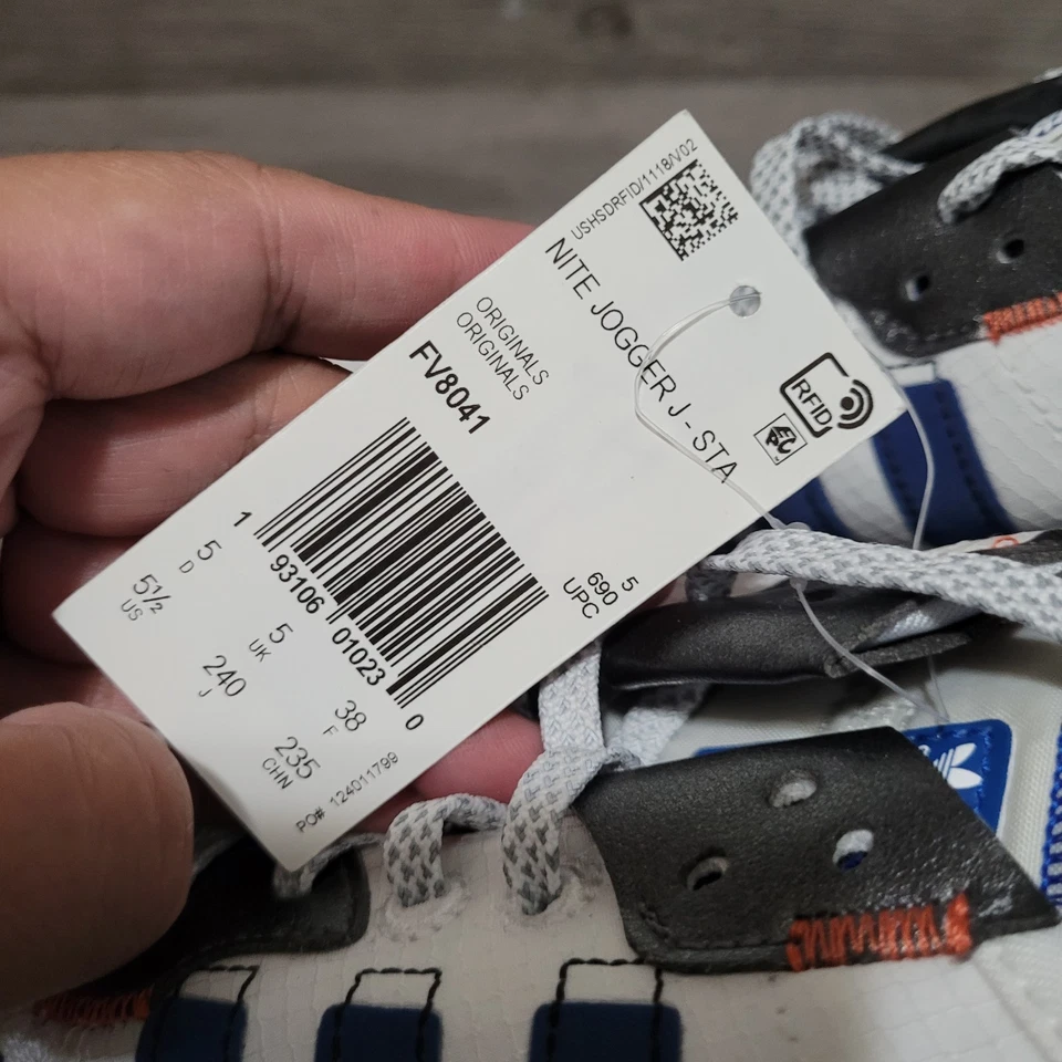 Adidas Nite Jogger J R2D2 Star Wars Juvenil Talla 5.5y Blanco Azul FV8041 Boost Foto 3 de 4