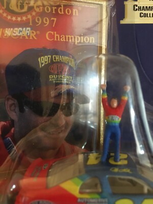 1997 WINNERS CIRCLE 1/64 #24 Jeff Gordon Takes Championship - New