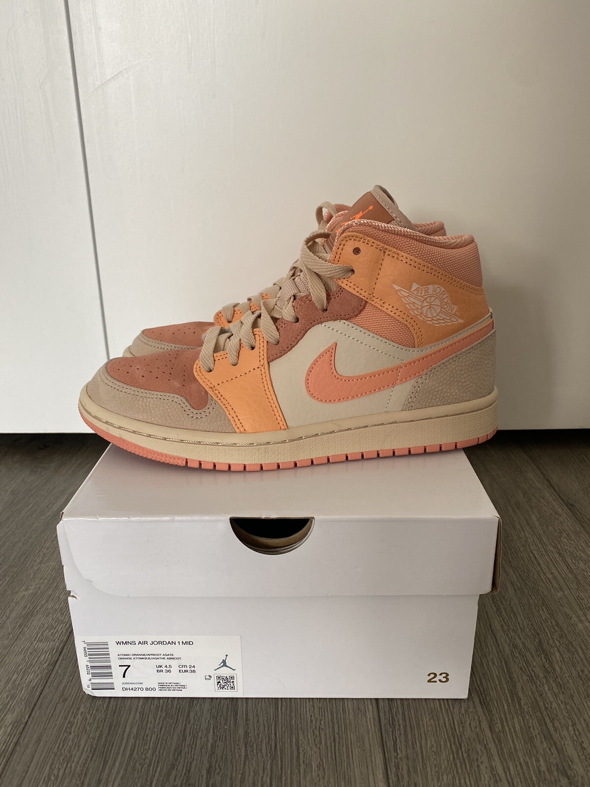 Air Jordan 1 Mid Apricot Orange Size UK4.5 RRP£195 Worn Once image 2