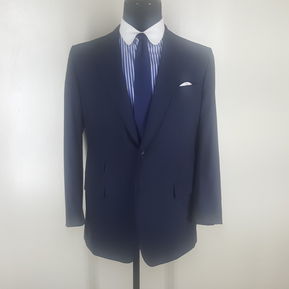 TINCATI Milano Bespoke Blue Suit Btn Side Vents Season WoolL