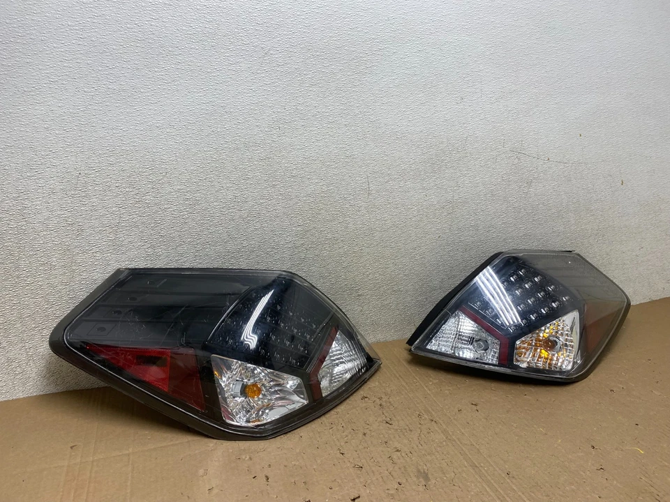 Juego de luces traseras LED negras laterales izquierda+derecha Nissan Altima 2007 a 2012 U0506 DG Foto 3 de 4