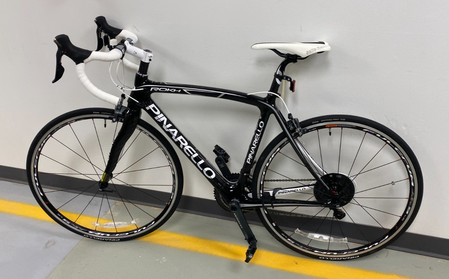 Pinarello Rokh 30.12 Think2 Endurance Road Bike - EUC