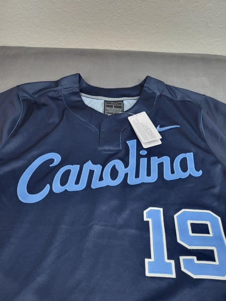 Camiseta deportiva de softbol Nike North Carolina para mujer grande azul 19 script frontal Foto 3 de 4