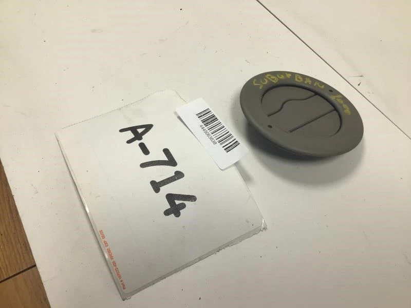 Chevrolet Suburban 2000 techo superior ventilación de aire rejilla moldura OEM+ Foto 3 de 4