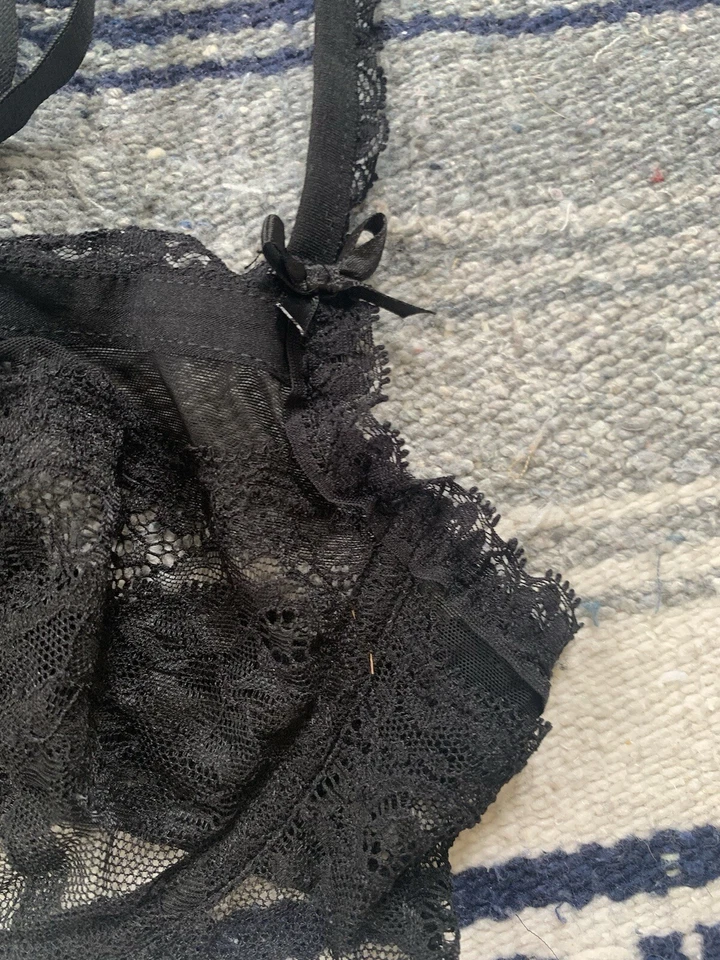 Sujetador Be Wicked negro para mujer con cordones sin relleno talla L Foto 3 de 4