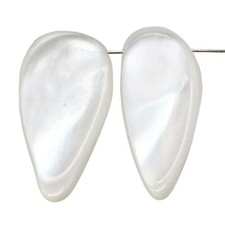 Mother of Pearl Pendant Beads 28x12x5-35x16x4.5mm White Pendant 2 bds