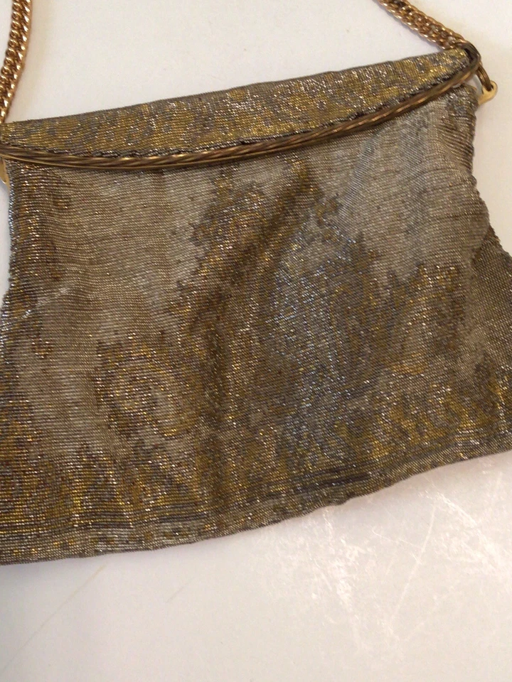 19 世纪末女式黄铜/串珠钱包 — 第 2/4 张图片