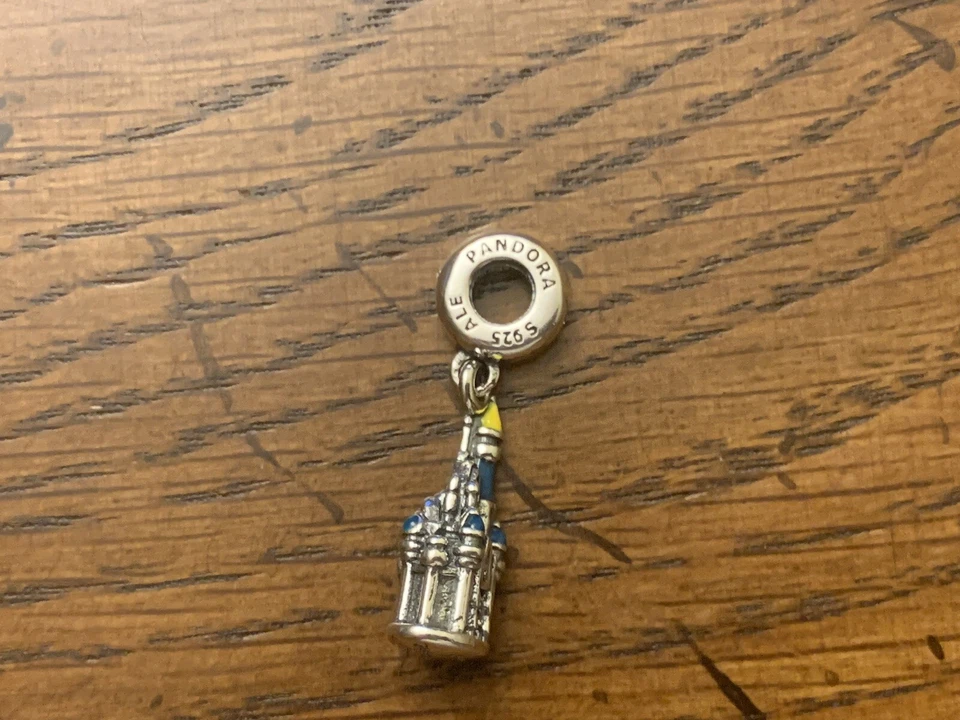 NEW Genuine Pandora Silver S925 Disney Resorts Tokyo Cinderella Castle Charm - Image 4 of 4