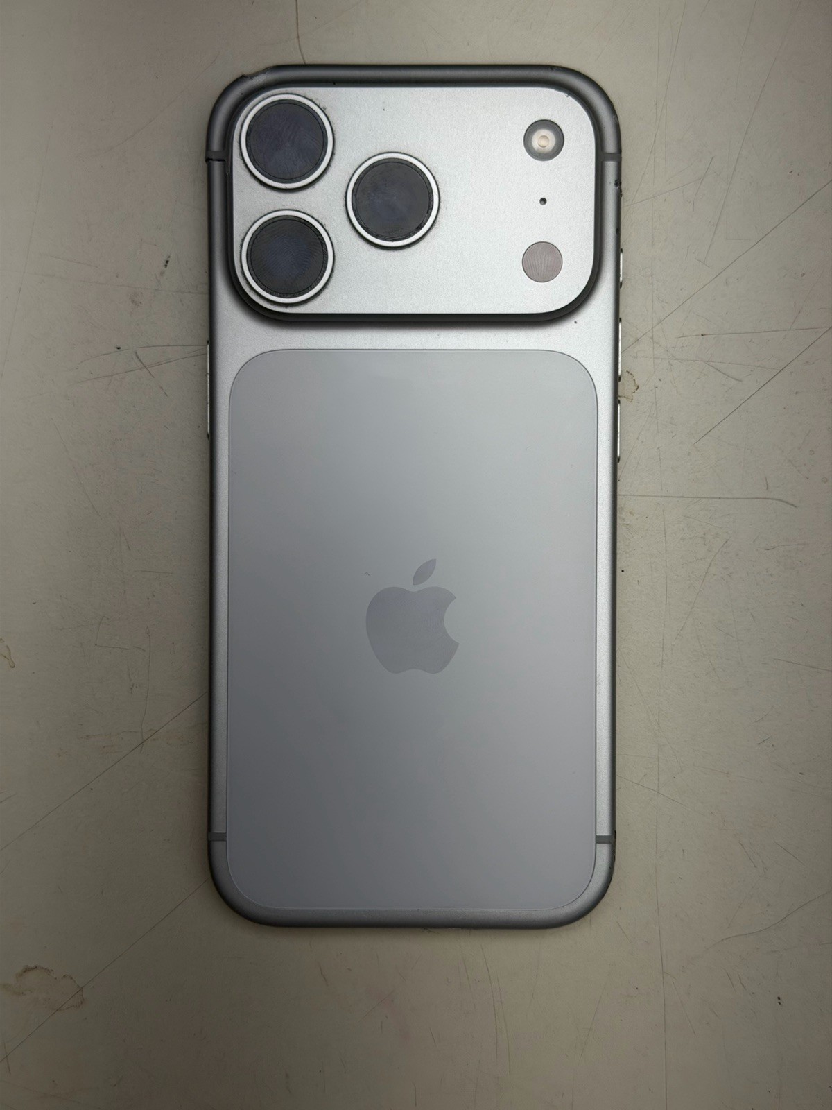 Apple iPhone 17 Pro Unknown GB Silver(For Parts Only) Read Description