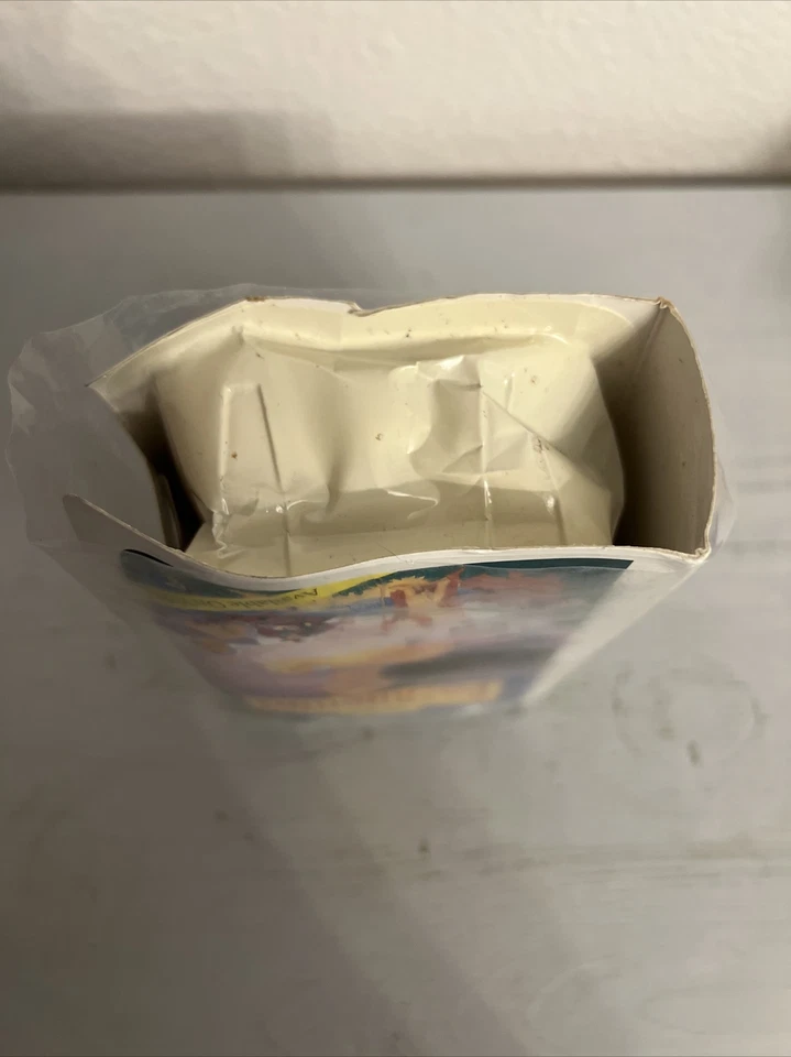 POCAHONTAS DISNEY 4” FIGURA DE ACCIÓN JUGUETE EN CAJA ORIGINAL (USADO) Foto 4 de 4