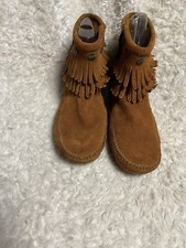 Minnetonka Leather Suede Tan Moccasins Double Fringe Ankle Boots SZ 10