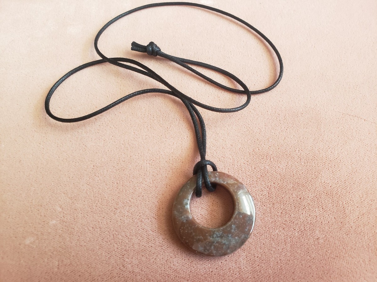 COLLECTIBLE * GENUINE STONE * NECKLACE - 26