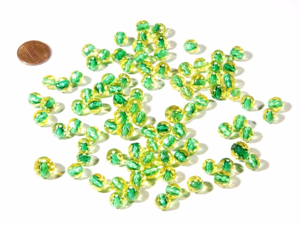 Lote (93) Cuentas de vidrio bicolor verde uranio facetadas a mano vintage D.S austriacas Foto 2 de 3