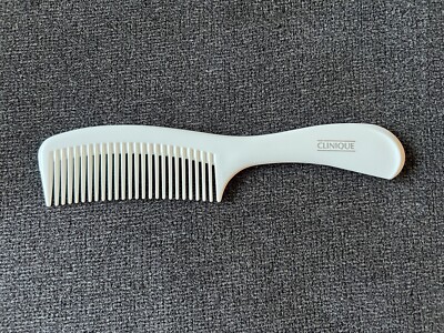 Clinique white hair comb. Vintage Clinique White Plastic Hair Comb With Silver Logo  main image 4