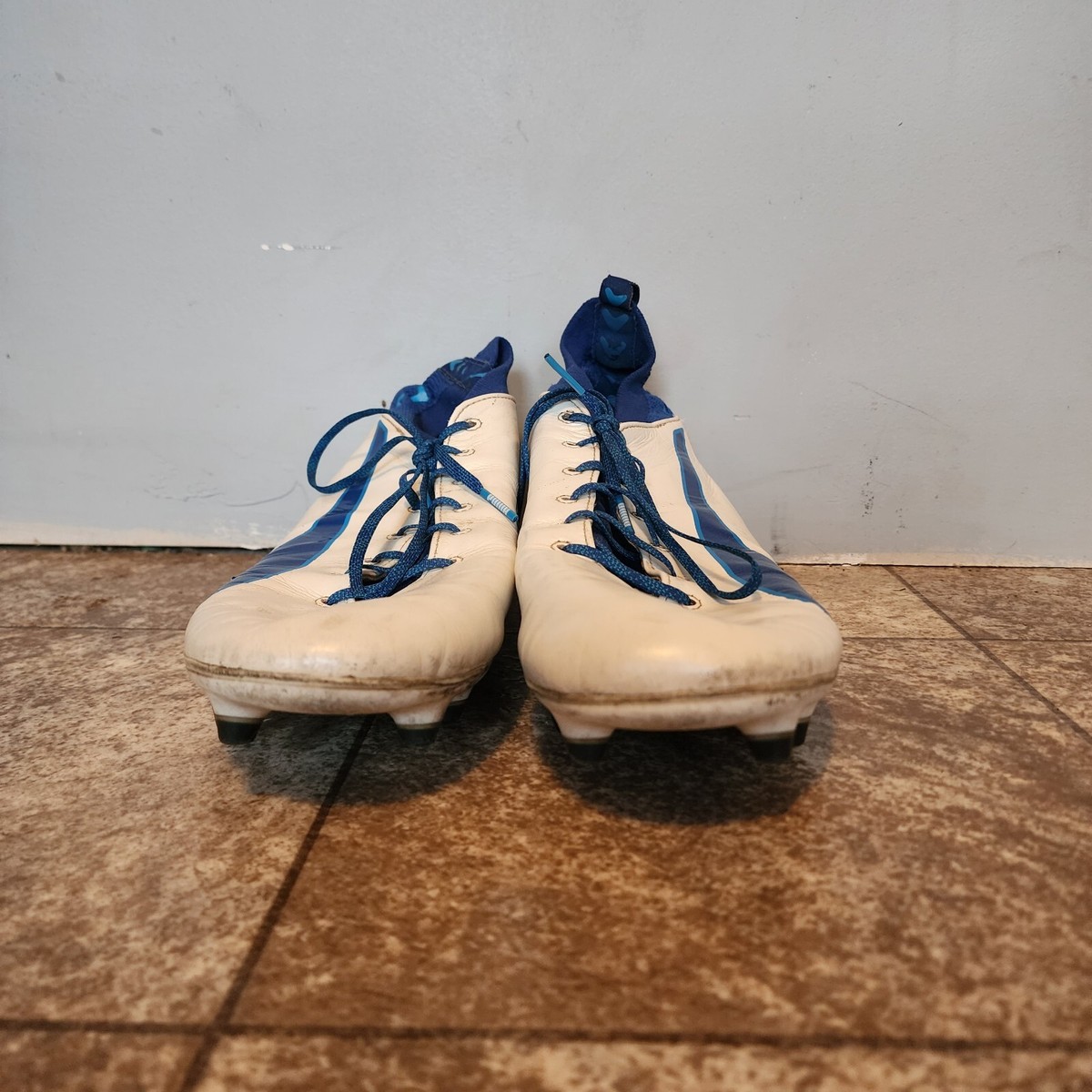 Rare Puma Evotouch Cleats White and Navy Blue PUMA evoTOUCH Pro Football Boots - SoccerBible main image 2