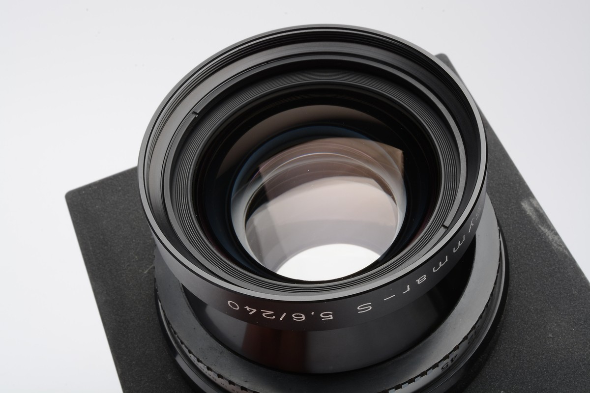Schneider Kreuznach Symmar-S 240mm 5.6 MC lens, caps, board Schneider Kreuznach Symmar-S 240mm 5.6 MC lens, caps, board