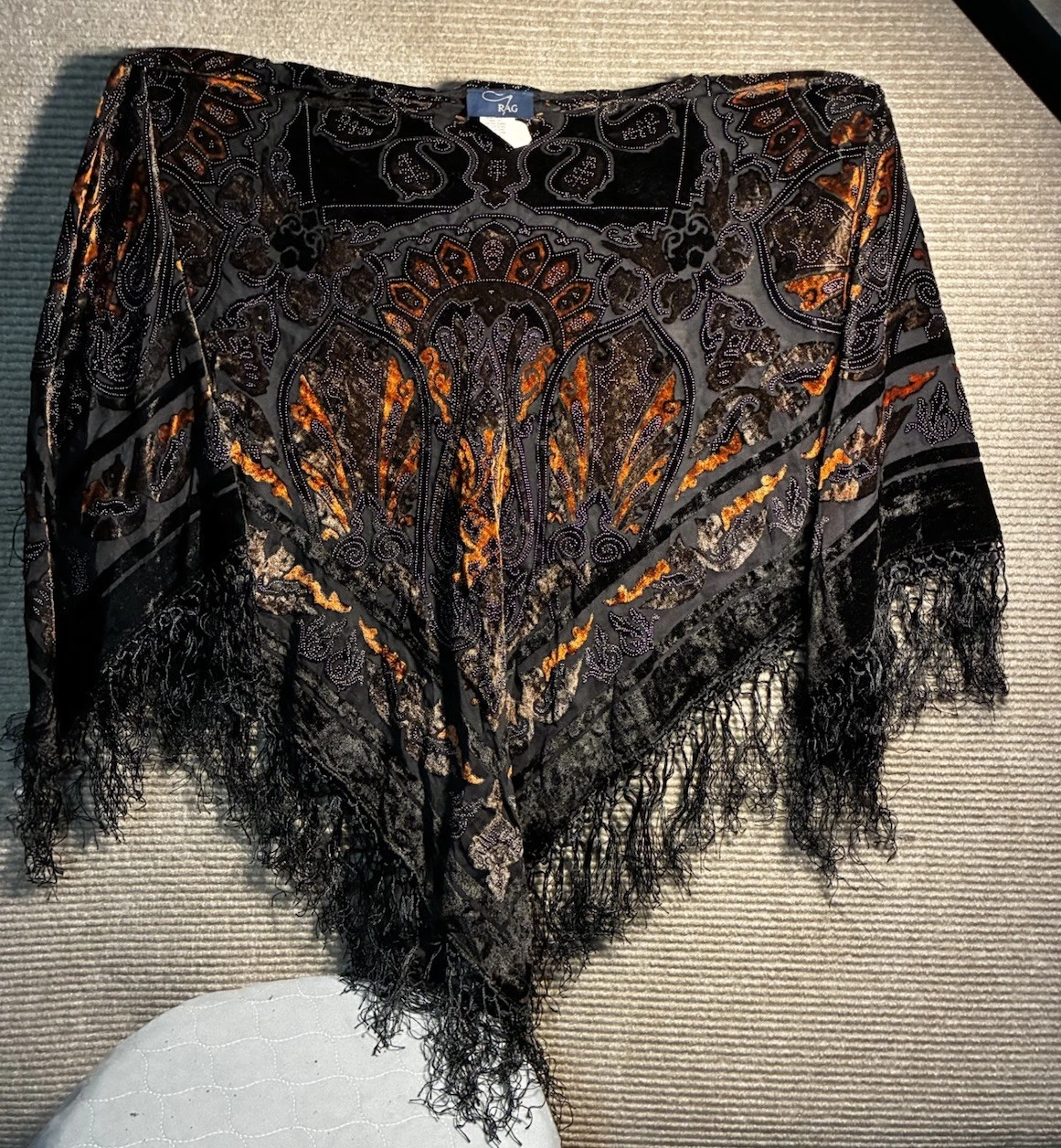 Black And Orange Velvet Burnout Paisley Poncho Shawl With Fringe Womens One Size
Opens in a new wind
