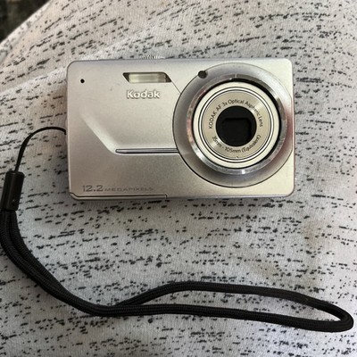 Kodak EasyShare M341 12.2MP Digital Camera - silver  