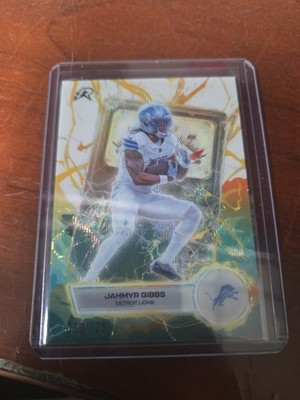 Jahmyr Gibbs 2025 Topps Resurgence White Surge 060/125 Voltaic
