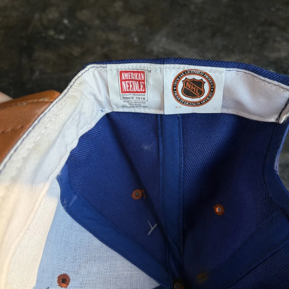 New York Rangers American Needle Lana De Colección Años 90 NHL Snapback Cuero Sin Stock Foto 3 de 4