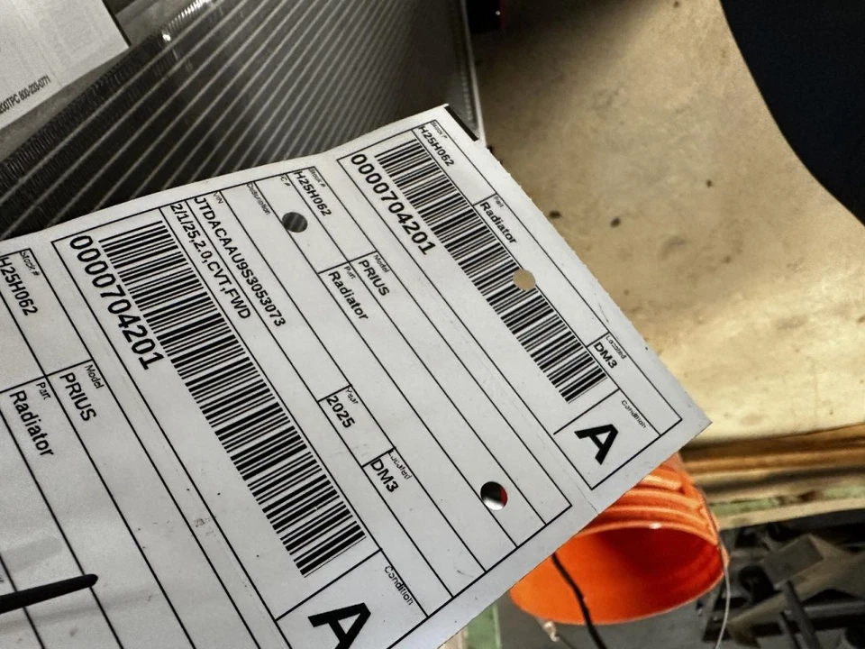 PRIUS 2025 Radiator 2035379 - Image 2 of 2