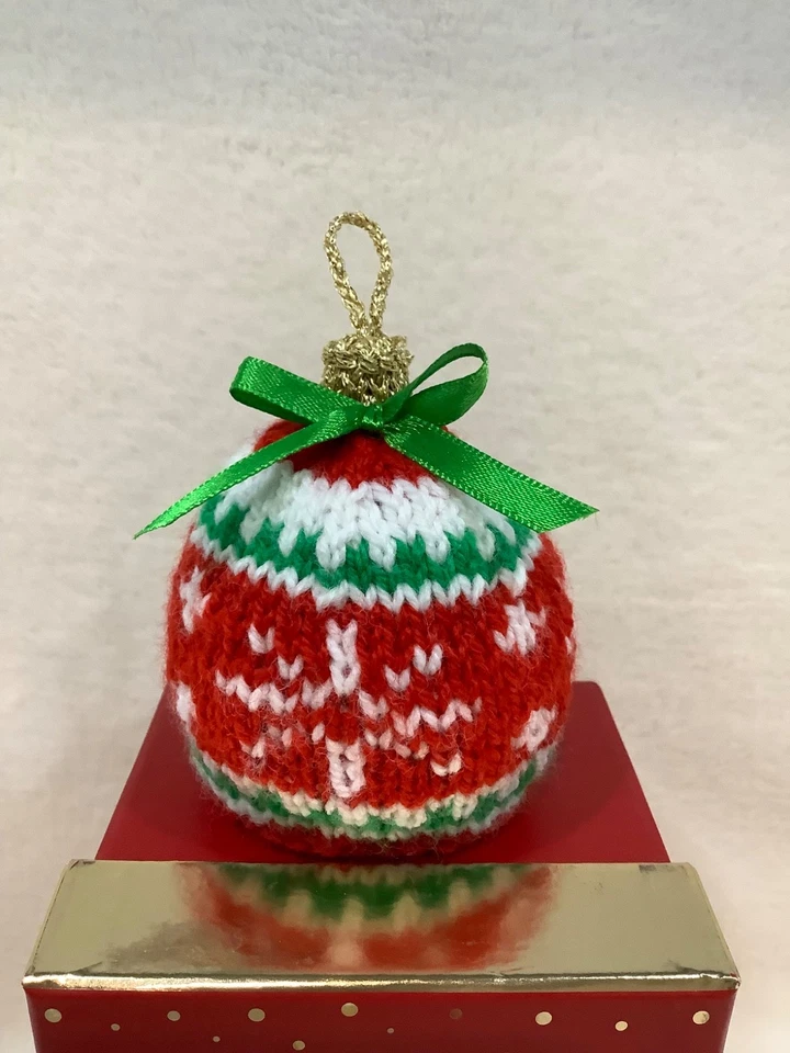 Christmas Bauble Chocolate Orange  Covers KNITTING PATTERN  King Cole DK yarn - Image 4 of 4