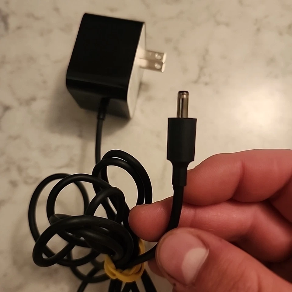 Original Amazon 15W AC Power Charger for Echo Plus1st gen / Dot 12V1.25A BLACK - Image 3 of 3