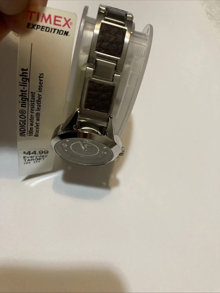 Timex T49646  9J Expedition Ladies Watch 100 m water resistant Bracelet w/ Leath - Image 4 of 4