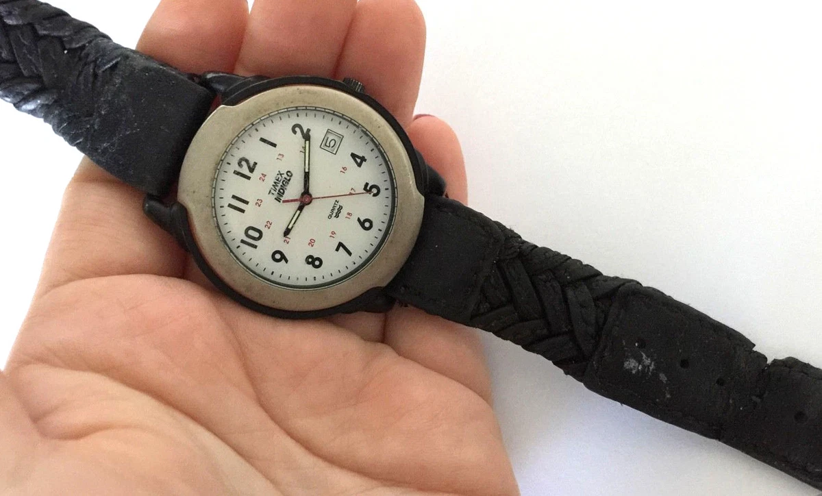 Timex store indiglo cr2016