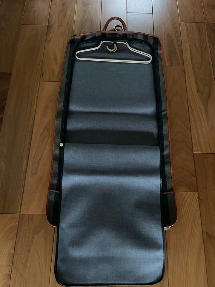 Auténtico bolso de ropa Fendi vintage para hombre Pequin Foto 4 de 4