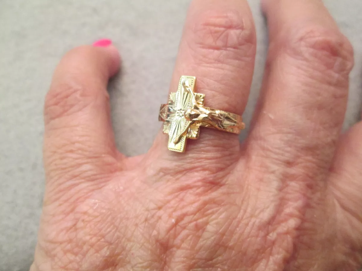 Authentic 1960 s Vintage Gold CRUCIFIX RING Adjustable Beautiful