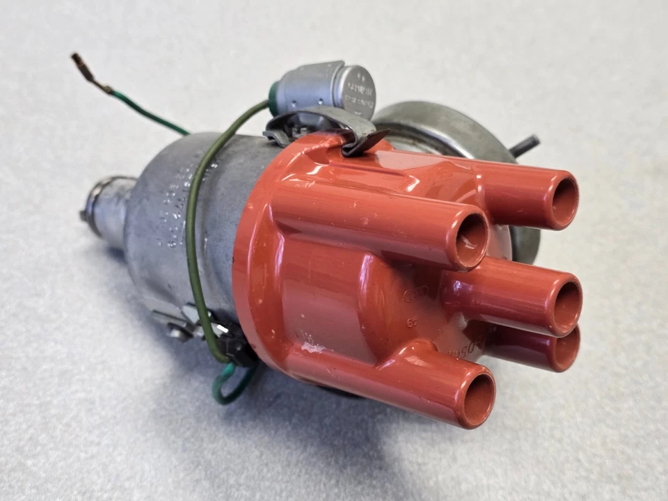 VERY NICE USED ORIGINAL BOSCH JFUX4 PORSCHE 914 1.7 IGNITION DISTRIBUTOR 226 - Image 4 of 4