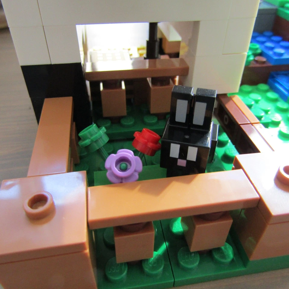 LEGO Minecraft: The Rabbit Ranch (21181) Retired *Pre-Owned* - Image 4 of 4