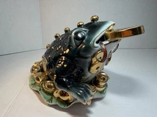 Unique Three Legged Porcelain Toad Money Frog Feng Shui Chinese Ornate 5” Tall