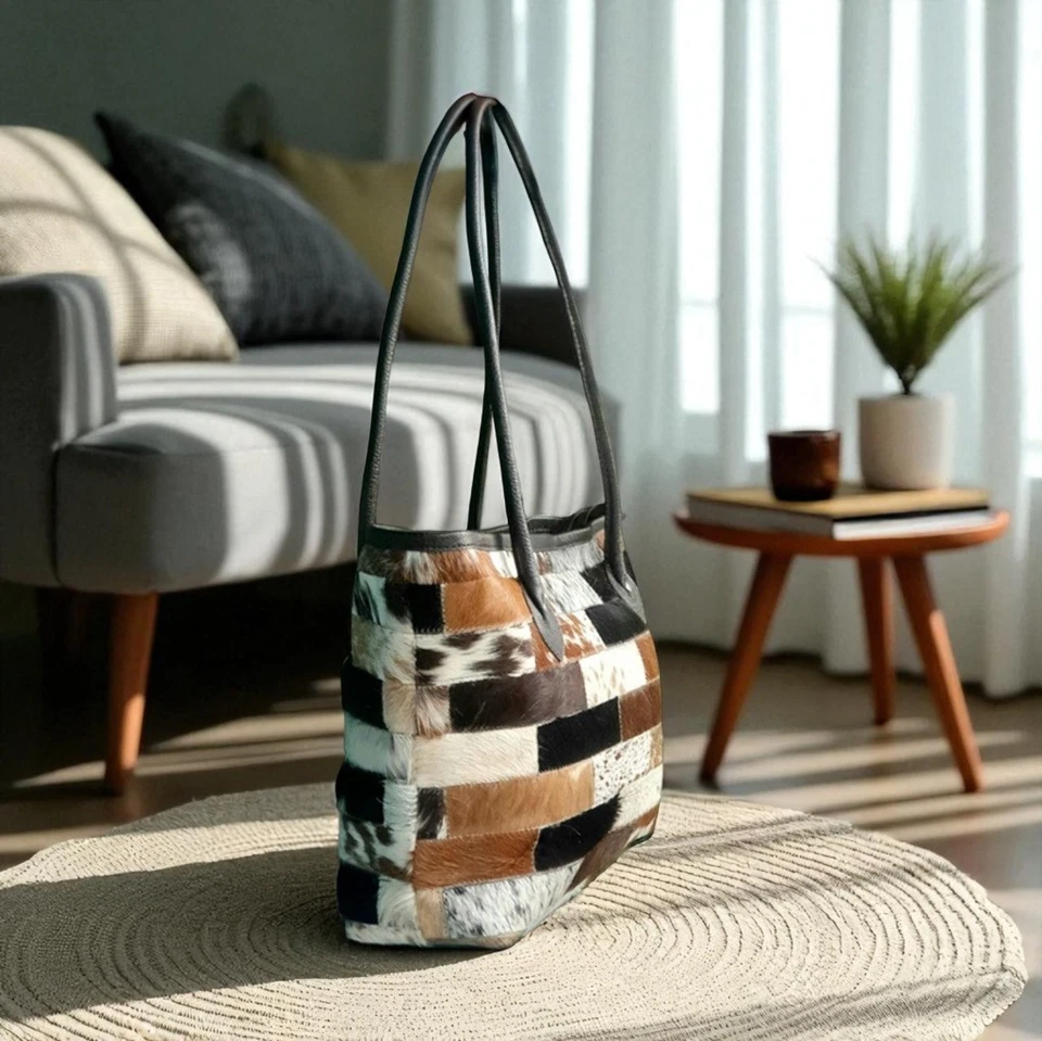 Bolso de Mano Hecho a Mano de Cuero de Vaca con Retazos-Bolso de Cuero para el Pelo Bolso de Mano para Mujer” Foto 2 de 4