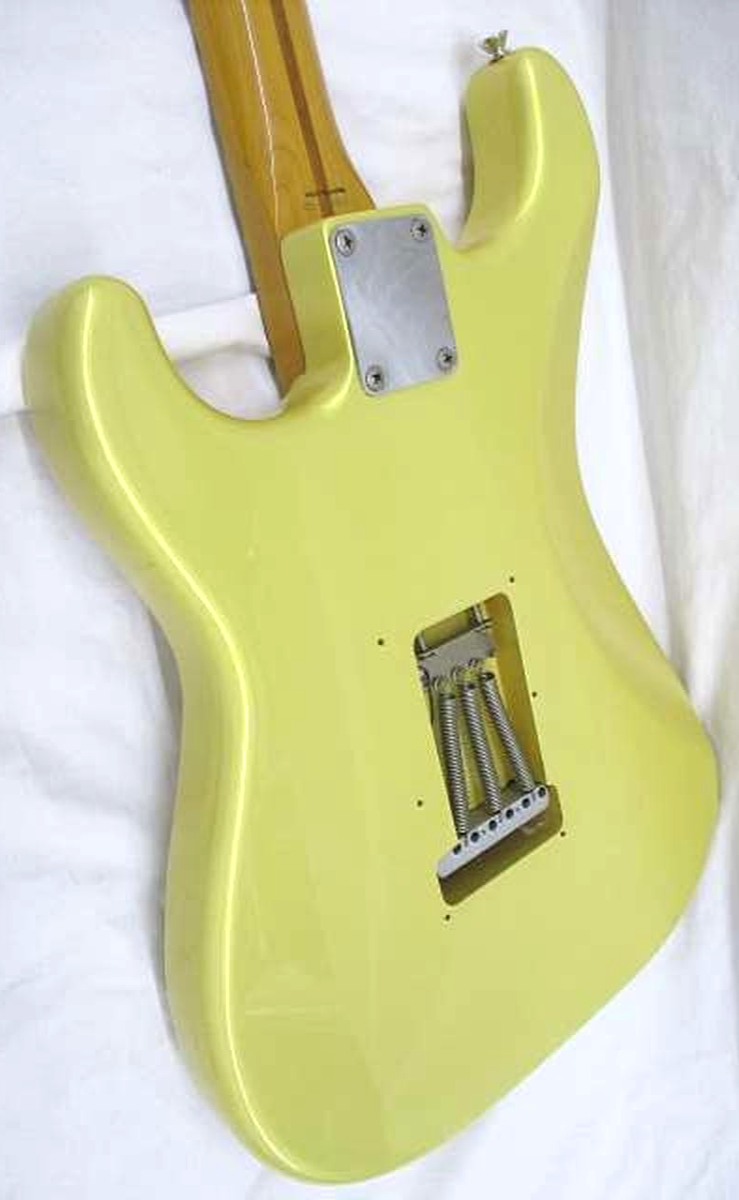 Fender Japan Yngwie Malmsteen Scallop Stratocaster Guitar ST57