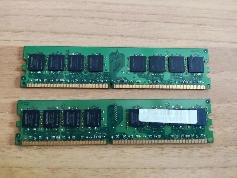 2 x Kingston 1GB DDR2-667 CL5 240-Pin DIMM KVR667D2N5/1G PC2-5300 - Immagine 2 di 2