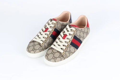 Baskets Gucci GG Supreme Ace 230 84400566