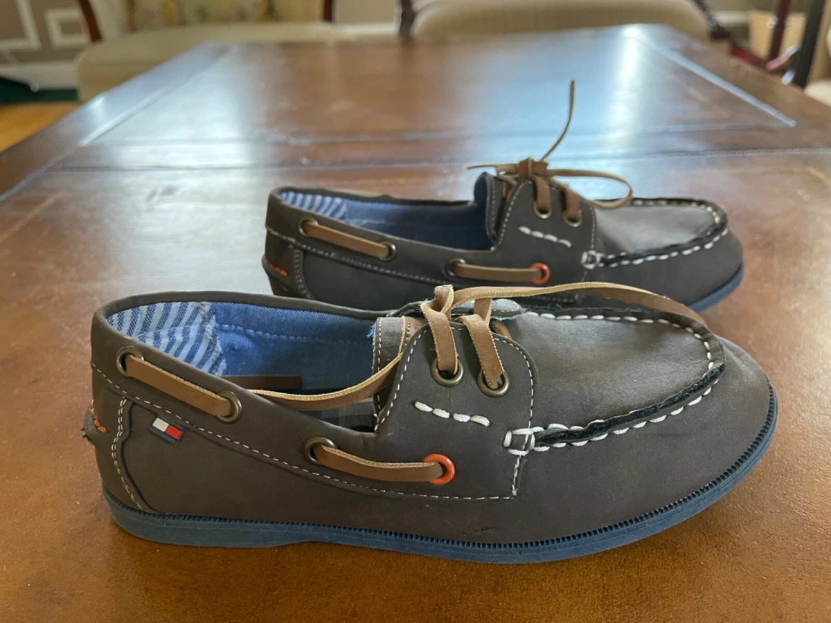 Tommy hilfiger best sale boys boat shoes