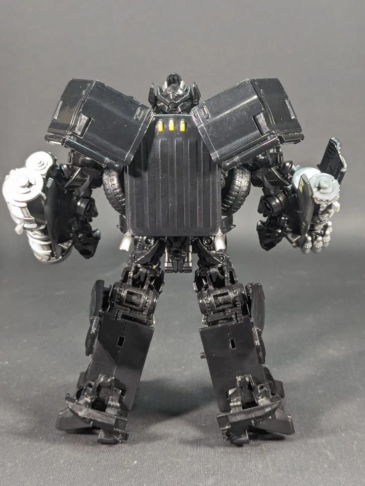 Transformers Studio Series Ironhide complete SS-14 Hasbro 2007 Movie Voyager - Image 3 of 4