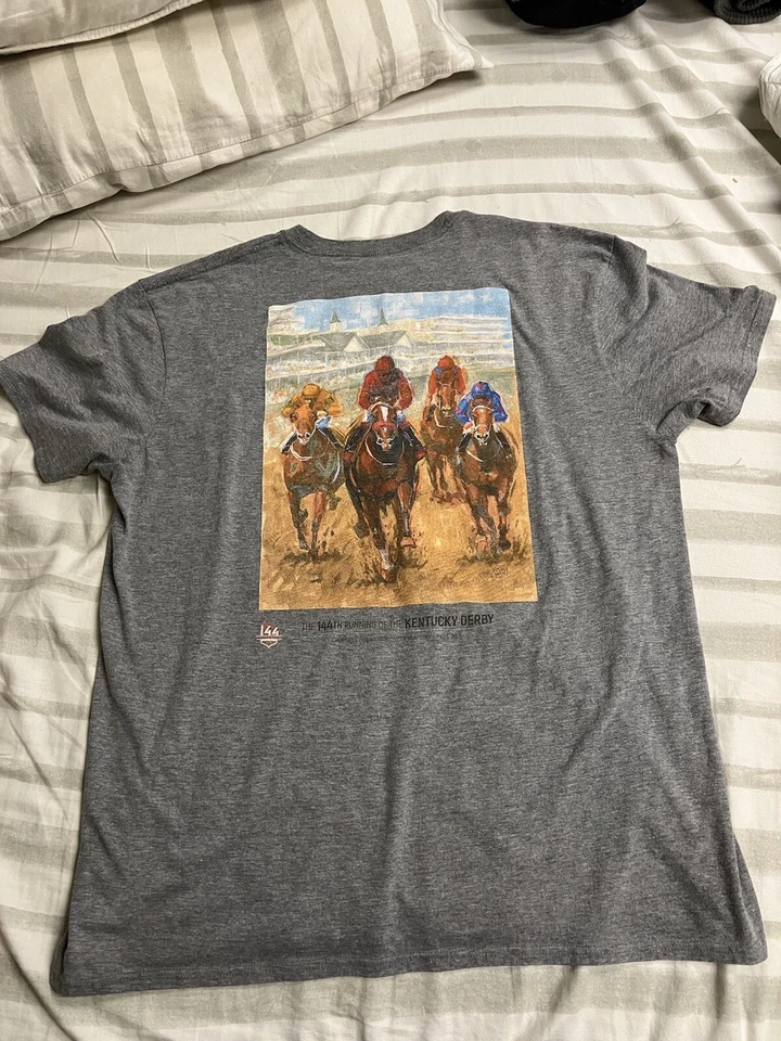 Camiseta masculina Kentucky Derby 144th Running 2018 oficial estampada na tela GG - Imagem 2 de 4