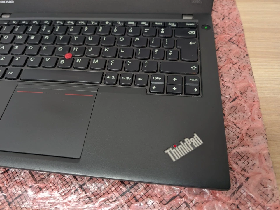Lenovo ThinkPad X240 - Intel Core i5-4200U - 4GB Ram - No Storage - BIOS Locked - Image 3 of 4
