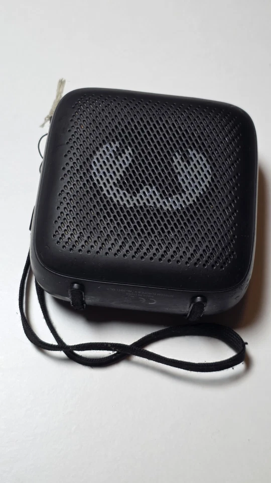 Fresh ’n Rebel Bluetooth Lautsprecher 11x6x11 cm, Spritzwassergeschützt, Schwarz - Bild 1 von 4