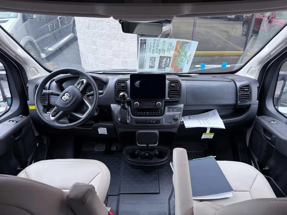 2024 Roadtrek Chase 50 20' Class B Motorhome C54179912 - Image 3 of 4