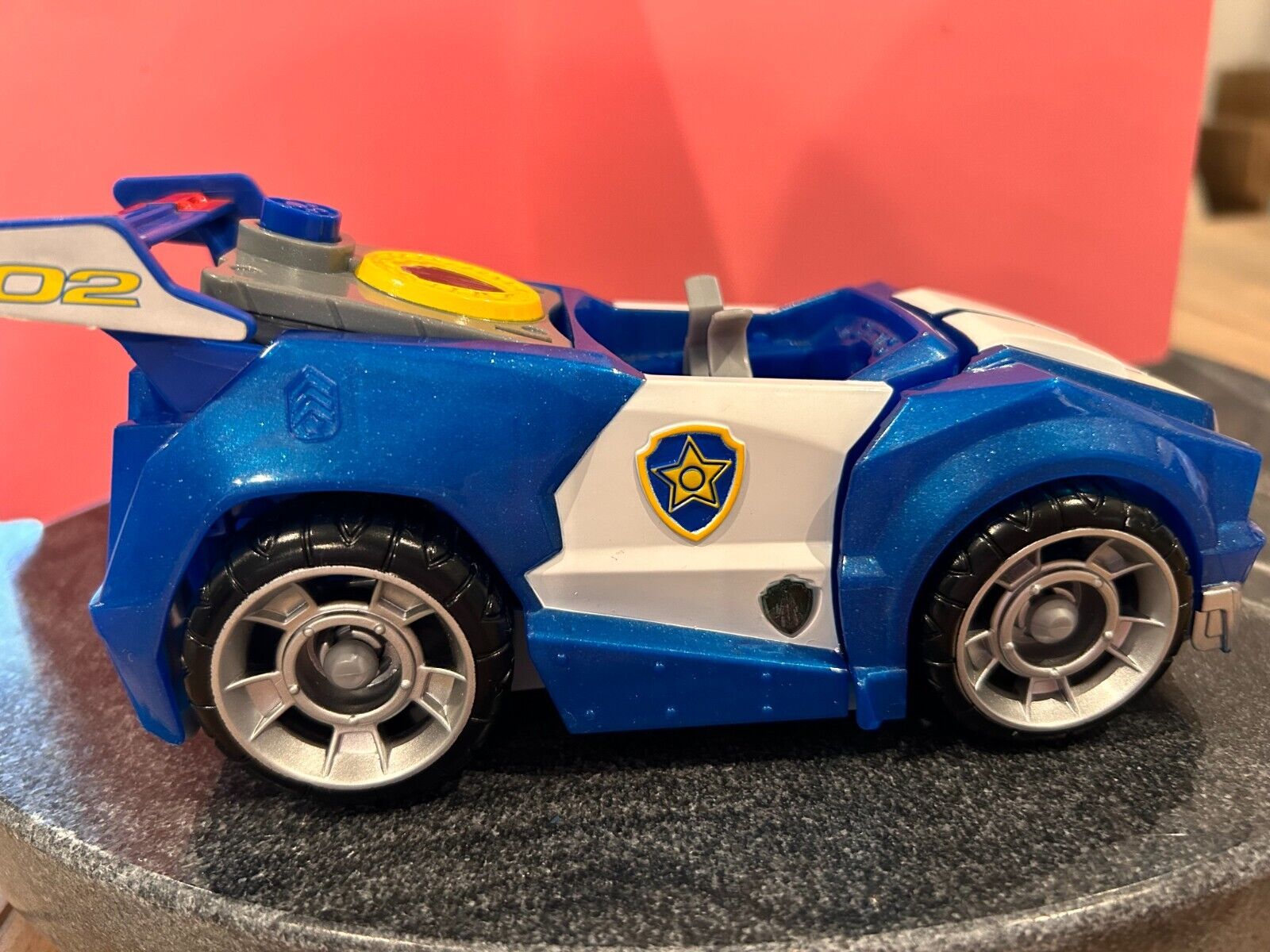 PAW Patrol The Movie Chase Deluxe Highway Patrol Transforming Vehicle
