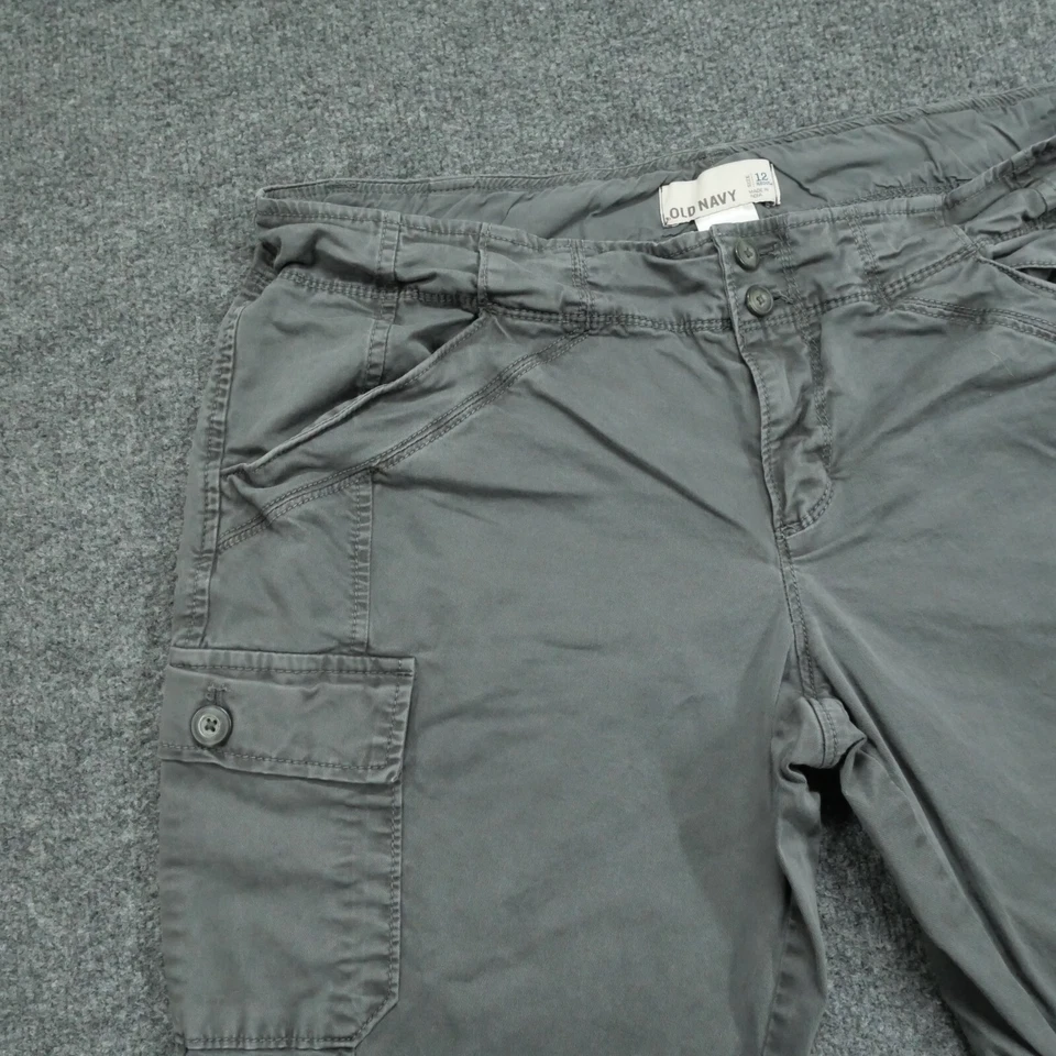 Pantalones cargo Old Navy para mujer 12 grises informales elásticos 35x32 Y2K Foto 2 de 4