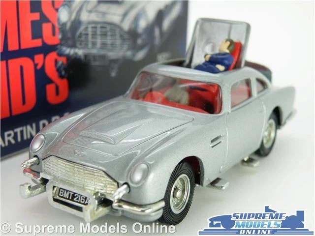 Corgi james bond aston martin db5 silver 2025