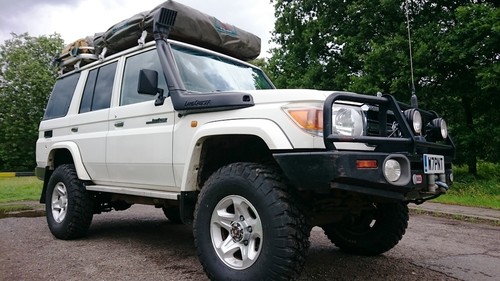 Toyota Land Cruiser HZJ76 Customised 4X4 Expedition Vehicle With Factory Lockers