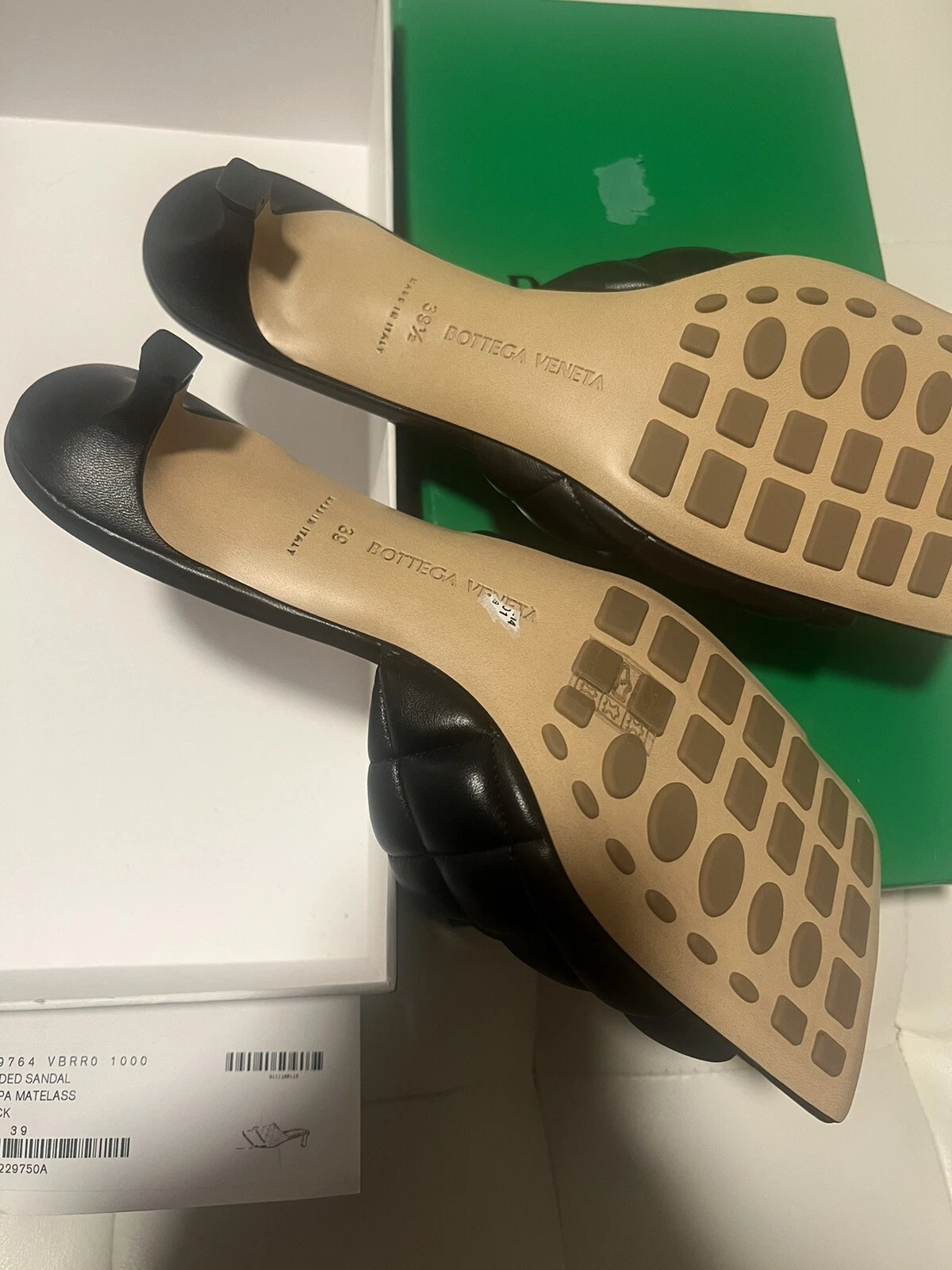 Sandali Bottega Veneta imbottiti trapuntati in pelle nera tacco di gattino mulo EU 38 &38 5